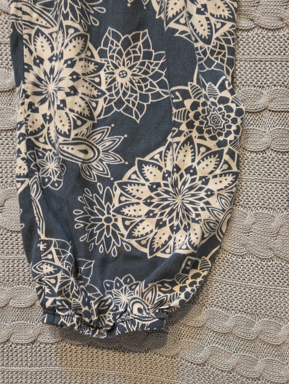 Lotus & Luna Women's Blue bohemian yoga festival Harem Patterned Pants Small - Picture 6 of 6